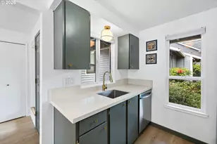 15120 SW Barlow Ct, Beaverton, OR 97007 - Photo 9