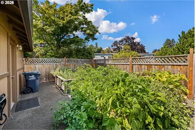 1475 Green Acres Rd #142, Eugene, OR 97408 - Photo 33