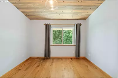 56227 Wisteria Dr, Bandon, OR 97411 - Photo 17
