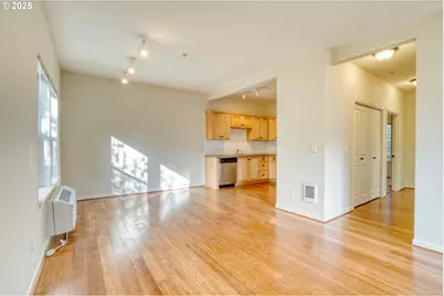 8320 N Princeton St, Portland, OR 97203 - Photo 17