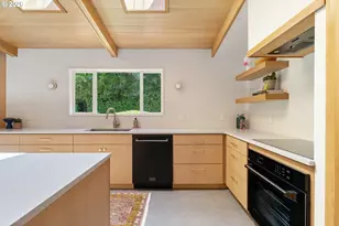 5100 SW Laurelwood Ave, Portland, OR 97225 - Photo 23