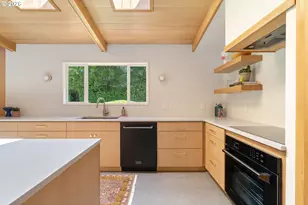 5100 SW Laurelwood Ave, Portland, OR 97225 - Photo 35