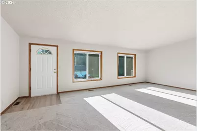 1118 NW 76th Cir, Vancouver, WA 98665 - Photo 9