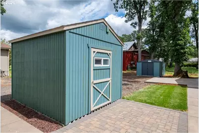 1017 N 2nd St, Jefferson, OR 97352 - Photo 39