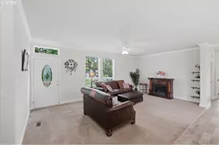 1017 N 2nd St, Jefferson, OR 97352 - Photo 13