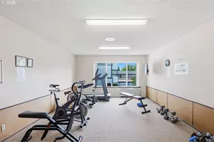 950 Evergreen Rd, Woodburn, OR 97071 - Photo 13