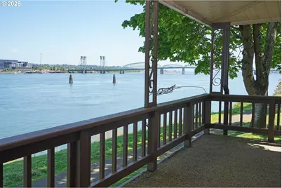 2241 N Menzies Dr, Portland, OR 97217 - Photo 3