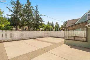 6909 NE Davis St, Portland, OR 97213 - Photo 33