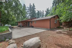 3021 SE 129th Ave, Portland, OR 97236 - Photo 3