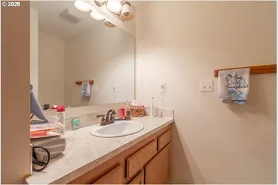 3021 SE 129th Ave, Portland, OR 97236 - Photo 21