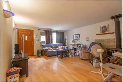 3021 SE 129th Ave, Portland, OR 97236 - Photo 7