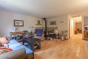 3021 SE 129th Ave, Portland, OR 97236 - Photo 5
