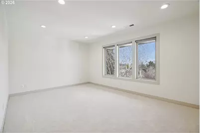 17623 Brookhurst Dr, Lake Oswego, OR 97034 - Photo 29