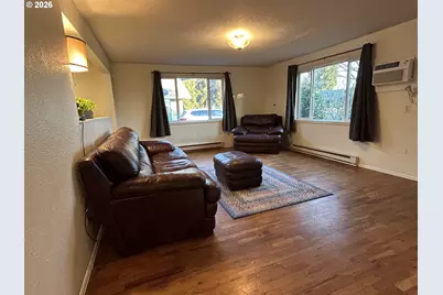 1708 I St, Springfield, OR 97477 - Photo 3