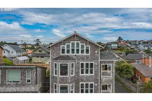 107 SW Coast St, Newport, OR 97365 - Photo 23