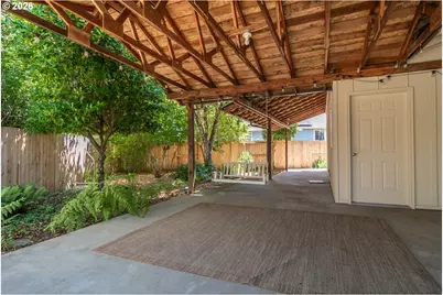 1728 NW Harvey Ave, Roseburg, OR 97471 - Photo 43