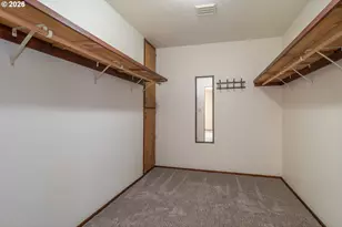 1728 NW Harvey Ave, Roseburg, OR 97471 - Photo 33