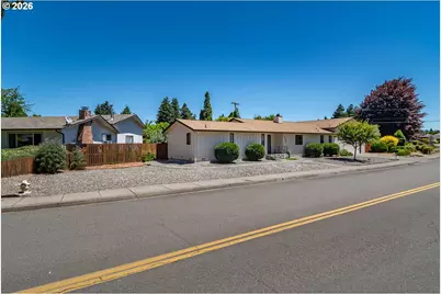 1728 NW Harvey Ave, Roseburg, OR 97471 - Photo 47