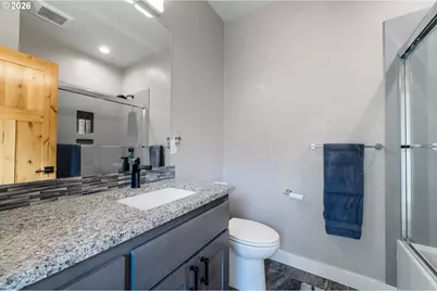 2742 Blue Spruce Dr, Eugene, OR 97405 - Photo 21