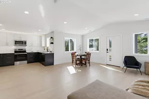 2116 E 39th St, Vancouver, WA 98663 - Photo 9