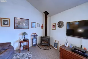 42475 Bagley Ln, Astoria, OR 97103 - Photo 19