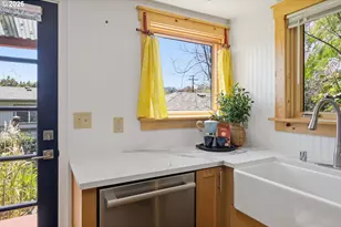 2190 Jackson St, Eugene, OR 97405 - Photo 13