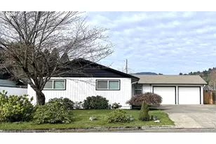 76484 Portal Dr, Oakridge, OR 97463 - Photo 3