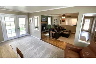 76484 Portal Dr, Oakridge, OR 97463 - Photo 15