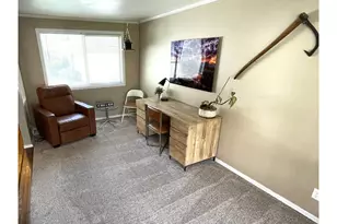 76484 Portal Dr, Oakridge, OR 97463 - Photo 17