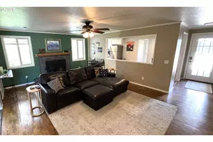 76484 Portal Dr, Oakridge, OR 97463 - Photo 11