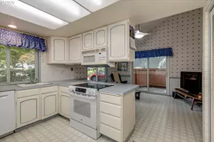9986 SE Gia Ct, Happy Valley, OR 97086 - Photo 11