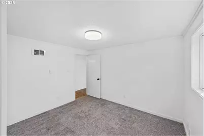 649 S Wall St, Coos Bay, OR 97420 - Photo 19