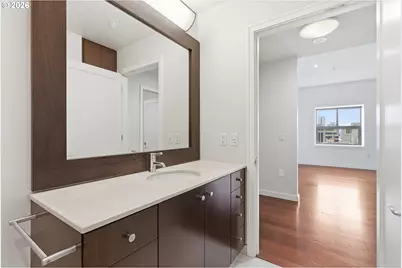 1025 NW Couch St #1019, Portland, OR 97209 - Photo 31