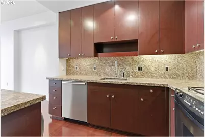 1025 NW Couch St #1019, Portland, OR 97209 - Photo 19