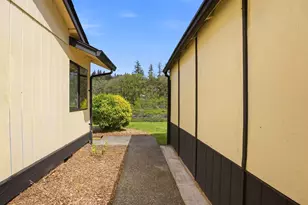 661 K St, Washougal, WA 98671 - Photo 39