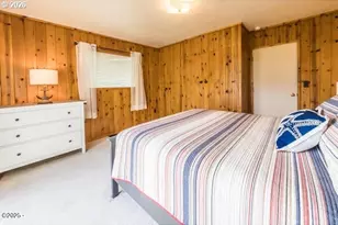 1740 NE 16th St, Lincoln City, OR 97367 - Photo 25