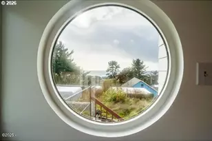 1740 NE 16th St, Lincoln City, OR 97367 - Photo 33