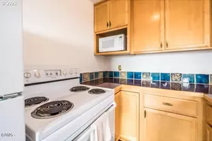 1740 NE 16th St, Lincoln City, OR 97367 - Photo 13