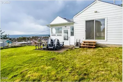 1740 NE 16th St, Lincoln City, OR 97367 - Photo 29