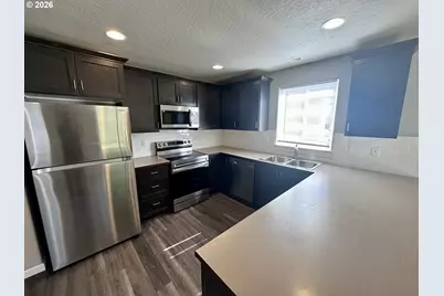 243 Lacasa St, Eugene, OR 97402 - Photo 7