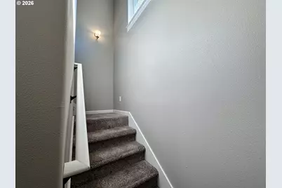 243 Lacasa St, Eugene, OR 97402 - Photo 13