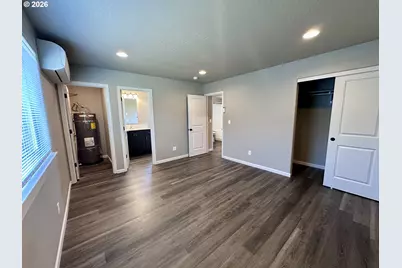 243 Lacasa St, Eugene, OR 97402 - Photo 15