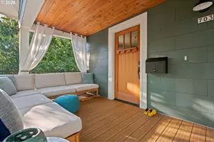 703 SE Tenino St, Portland, OR 97202 - Photo 5