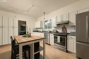 703 SE Tenino St, Portland, OR 97202 - Photo 17