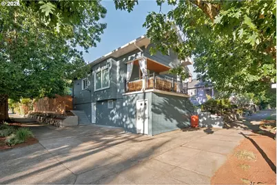 703 SE Tenino St, Portland, OR 97202 - Photo 3