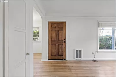 1627 W Brown Ave, Roseburg, OR 97471 - Photo 5