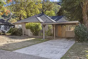 1627 W Brown Ave, Roseburg, OR 97471 - Photo 3