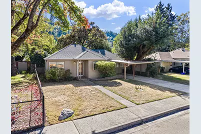 1627 W Brown Ave, Roseburg, OR 97471 - Photo 1
