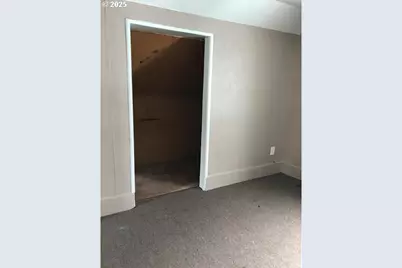 503 W 7th St, Wallowa, OR 97885 - Photo 5