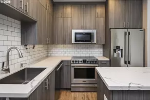 5321 NE Irving St, Portland, OR 97213 - Photo 11